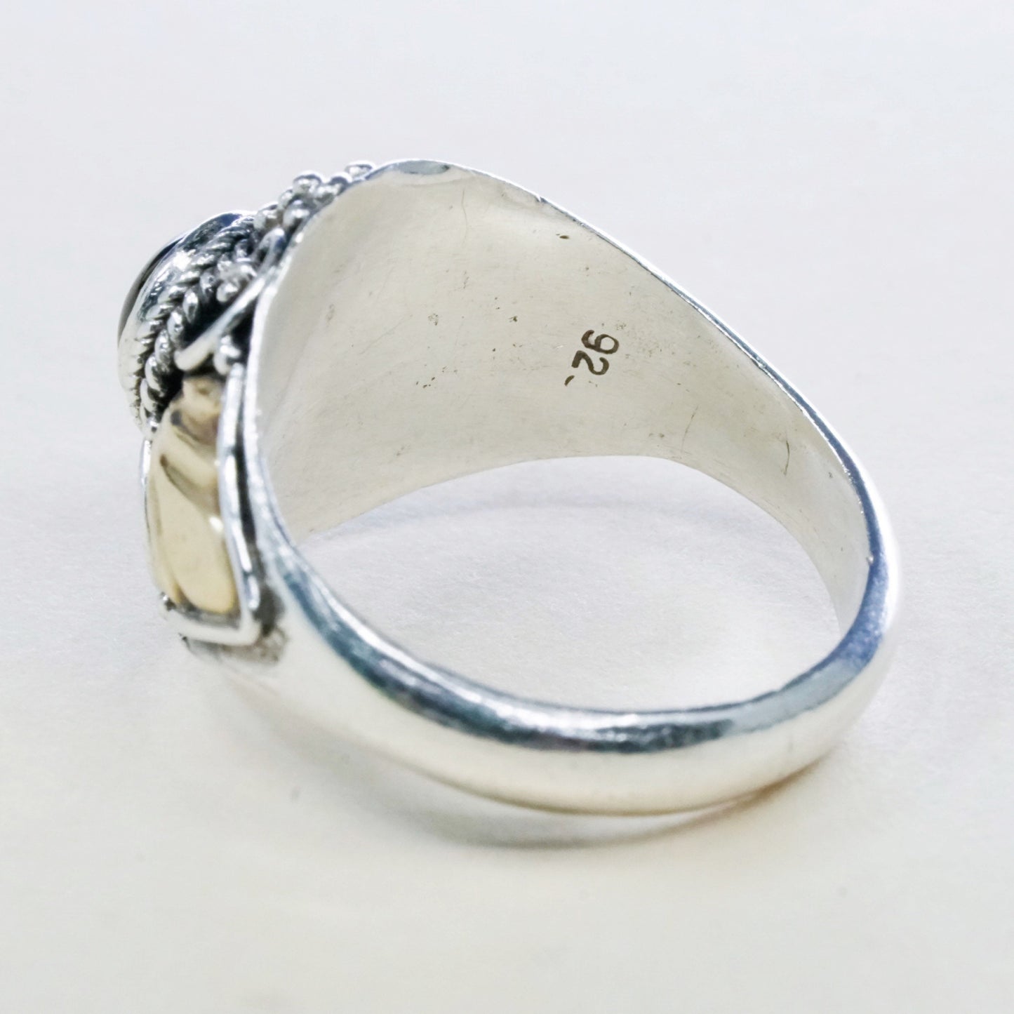 sz 7.25, vtg 14K gold accent w/ sterling 925 silver handmade ring, w/ garnet