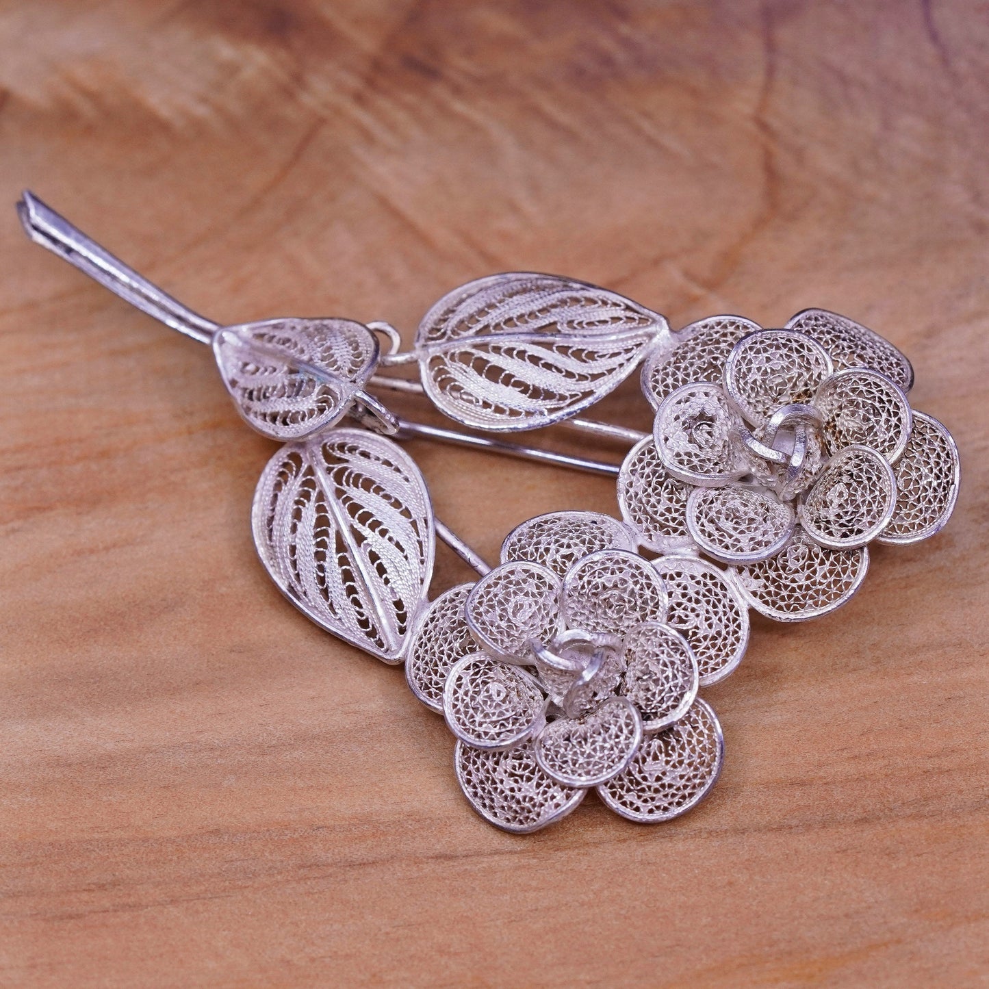 Vintage handmade sterling 925 silver filigree flower floral brooch