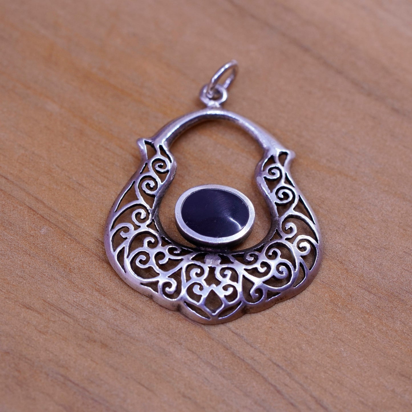 Vintage Sterling 925 silver handmade pendant with obsidian and filigree