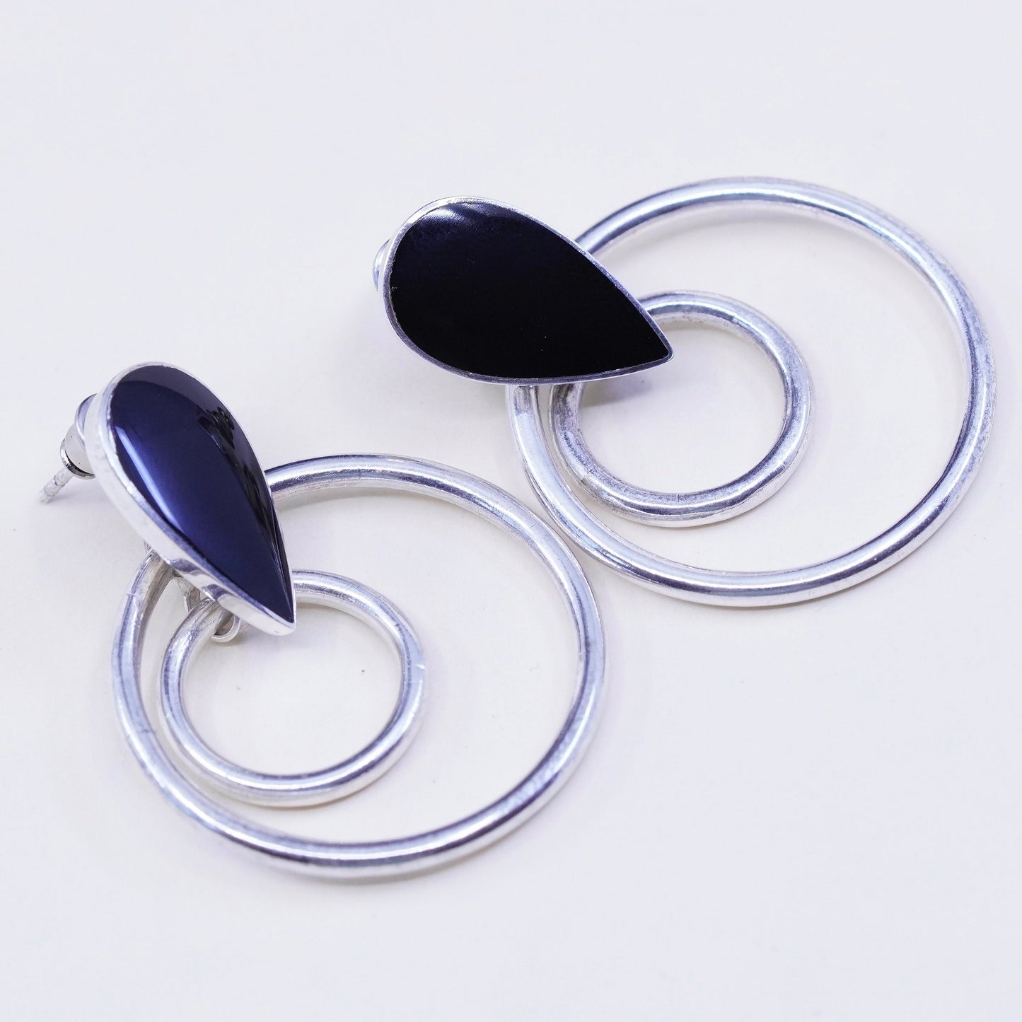 1.5”, vtg Sterling 925 silver handmade circle earrings with teardrop obsidian