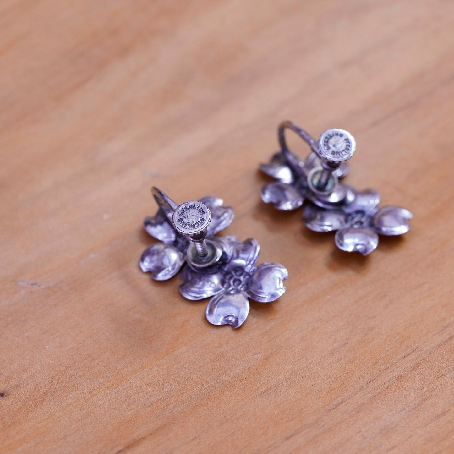Vintage Sterling silver handmade earrings, 925 dogwood flower screw on