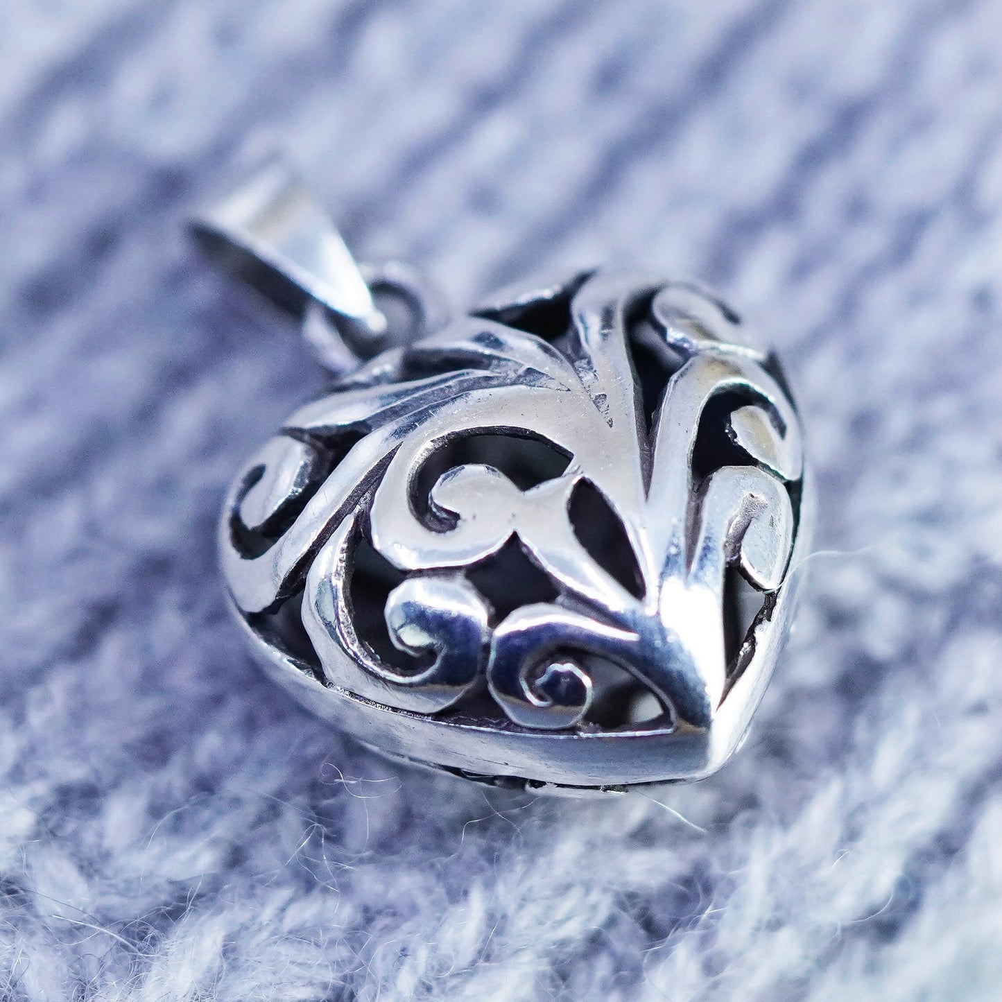 Vintage sterling 925 silver Jezlaine filigree heart pendant charm