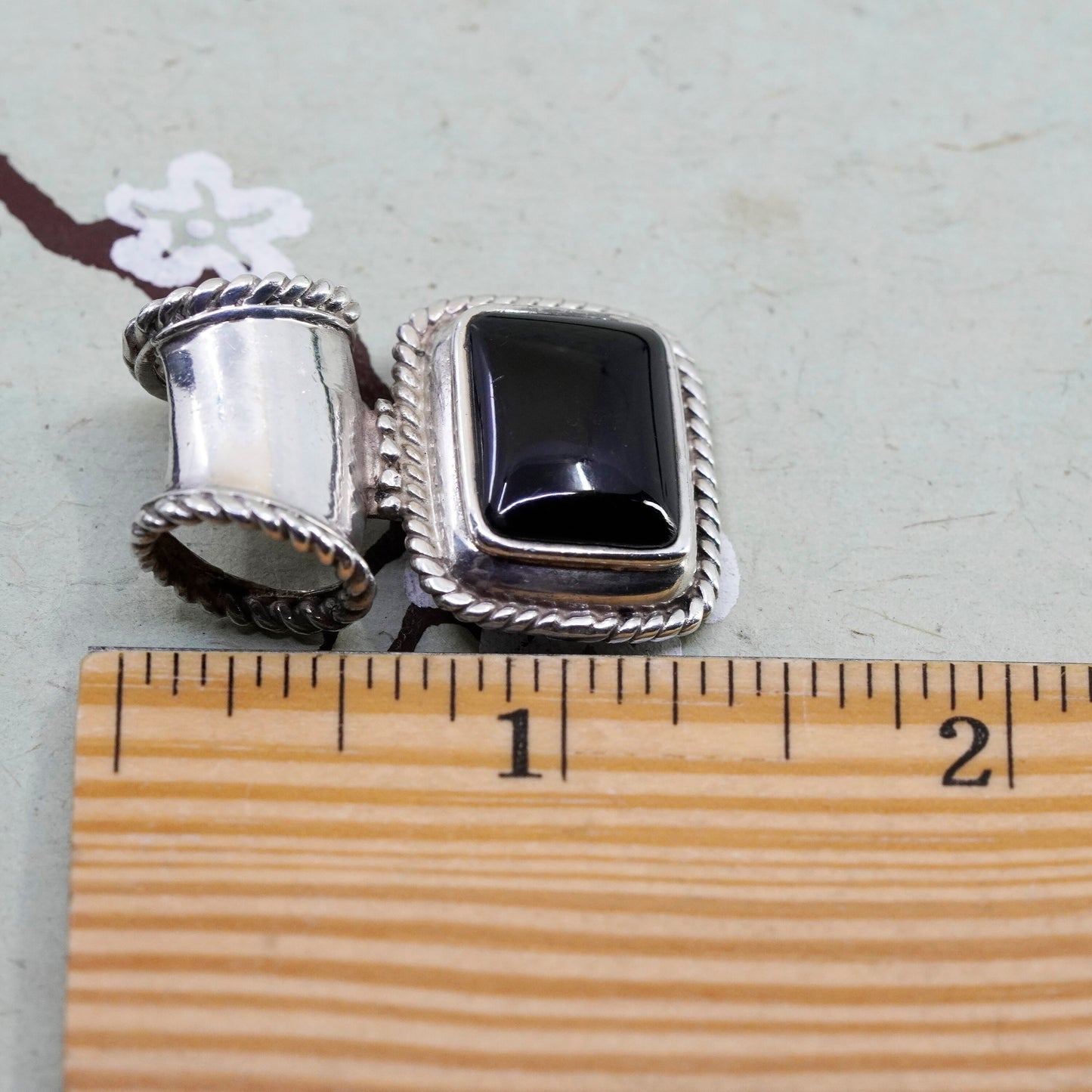 vintage handmade sterling 925 silver pendant with black onyx