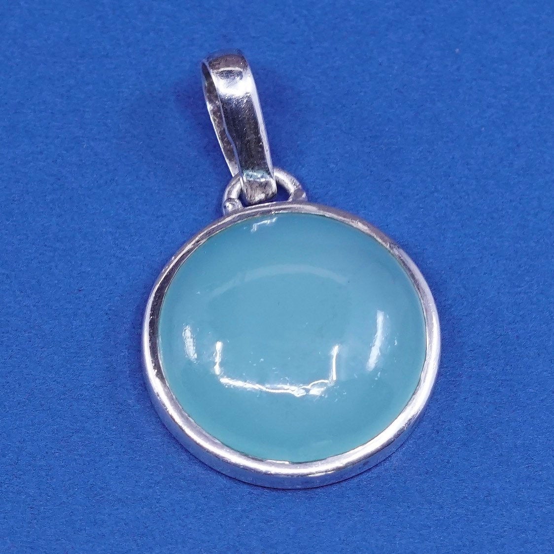 vtg SJ Sterling silver handmade pendant, 925 w/ round chalcedony,