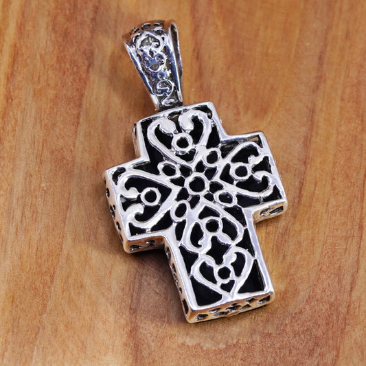 Vintage Sterling Silver Handmade Pendant, filigree 925 cross with onyx