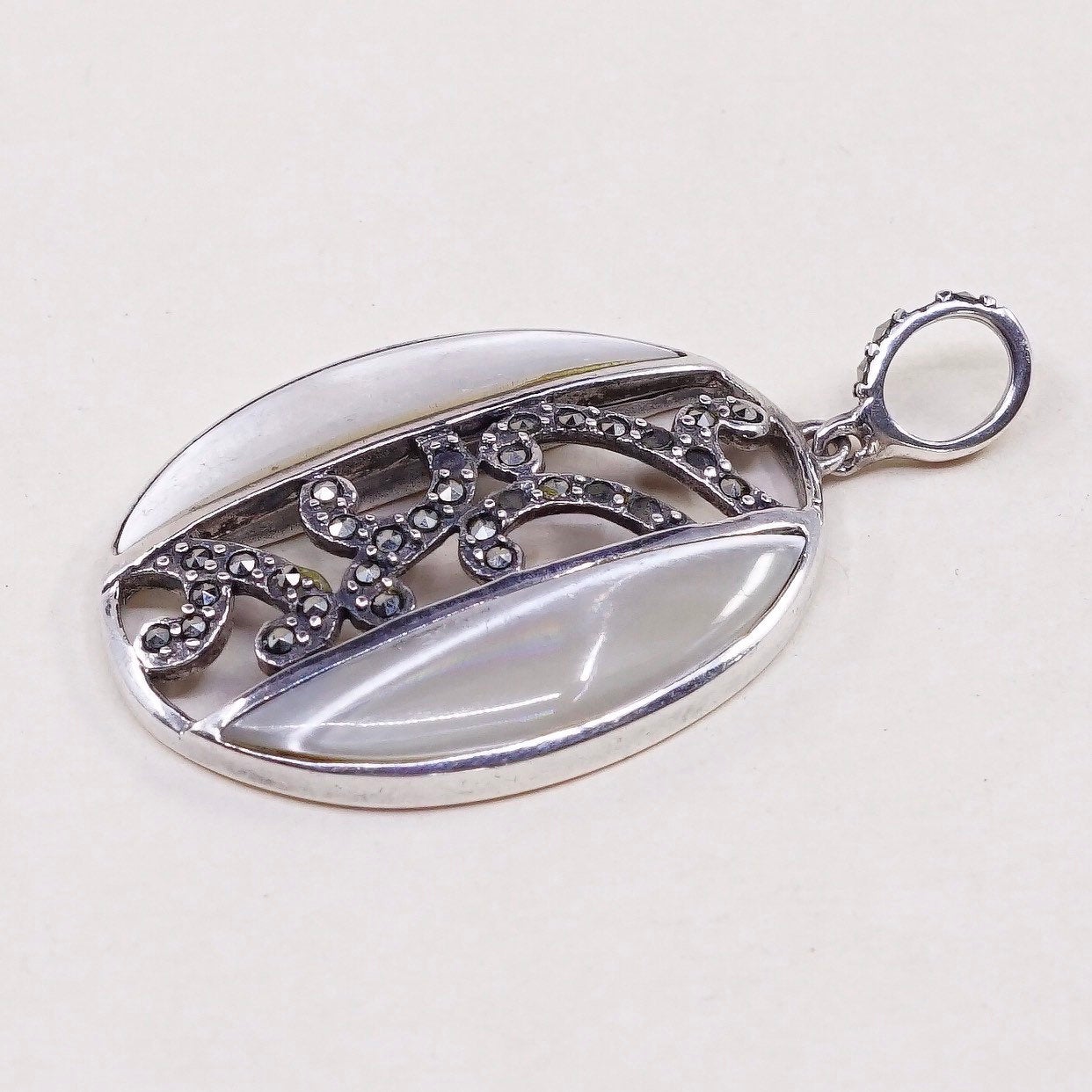 VTG sterling silver handmade pendant, mother of pearl w/ marcasite pendant