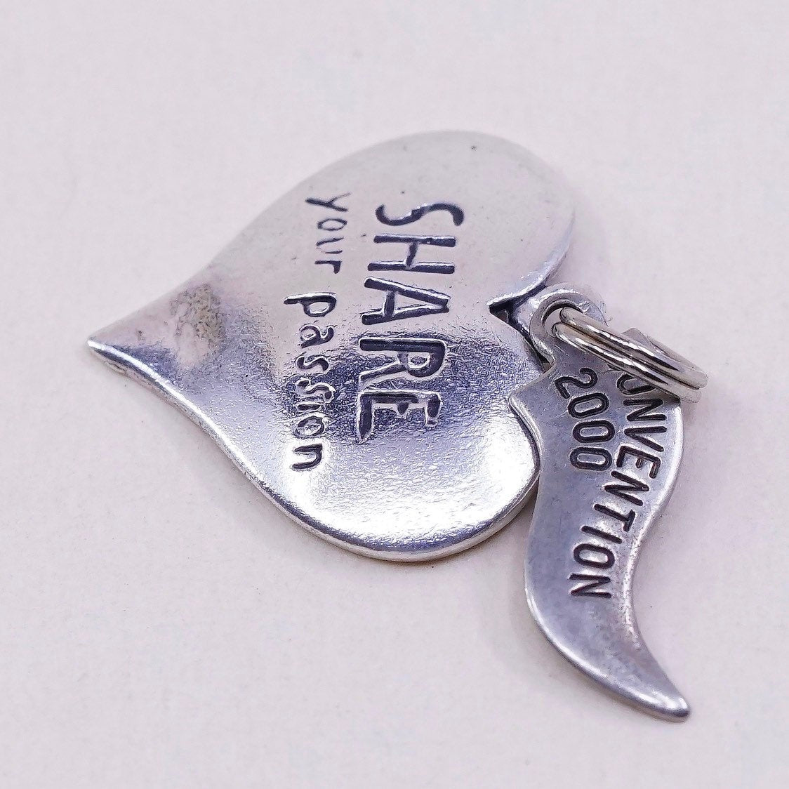 VTG Sterling silver pendant, 925 heart charm w/ ”share your passion”