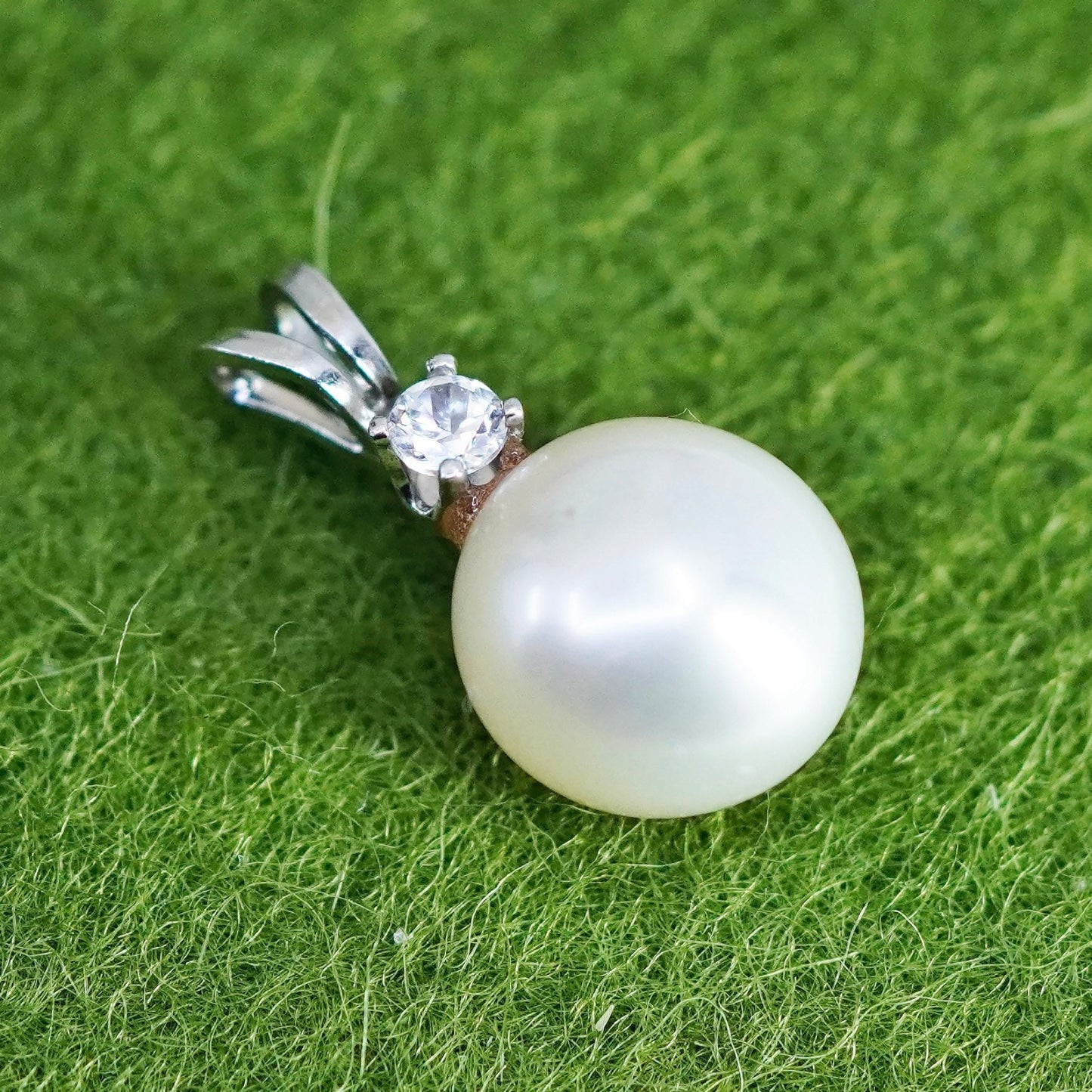 Vintage sterling 925 silver pendant with pearl and cz