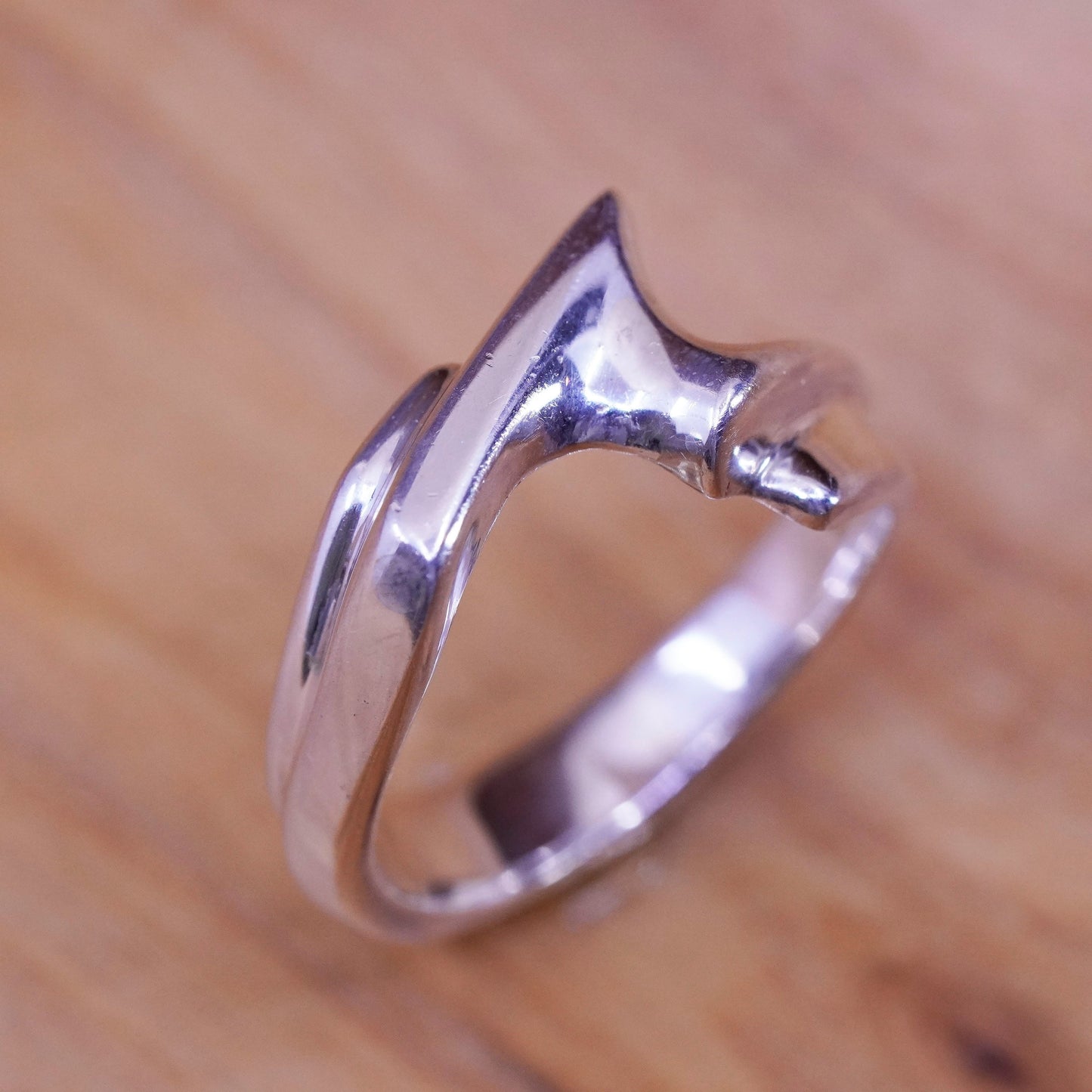 Size 9, vintage designer Sterling silver handmade ring, 925 ribbed band