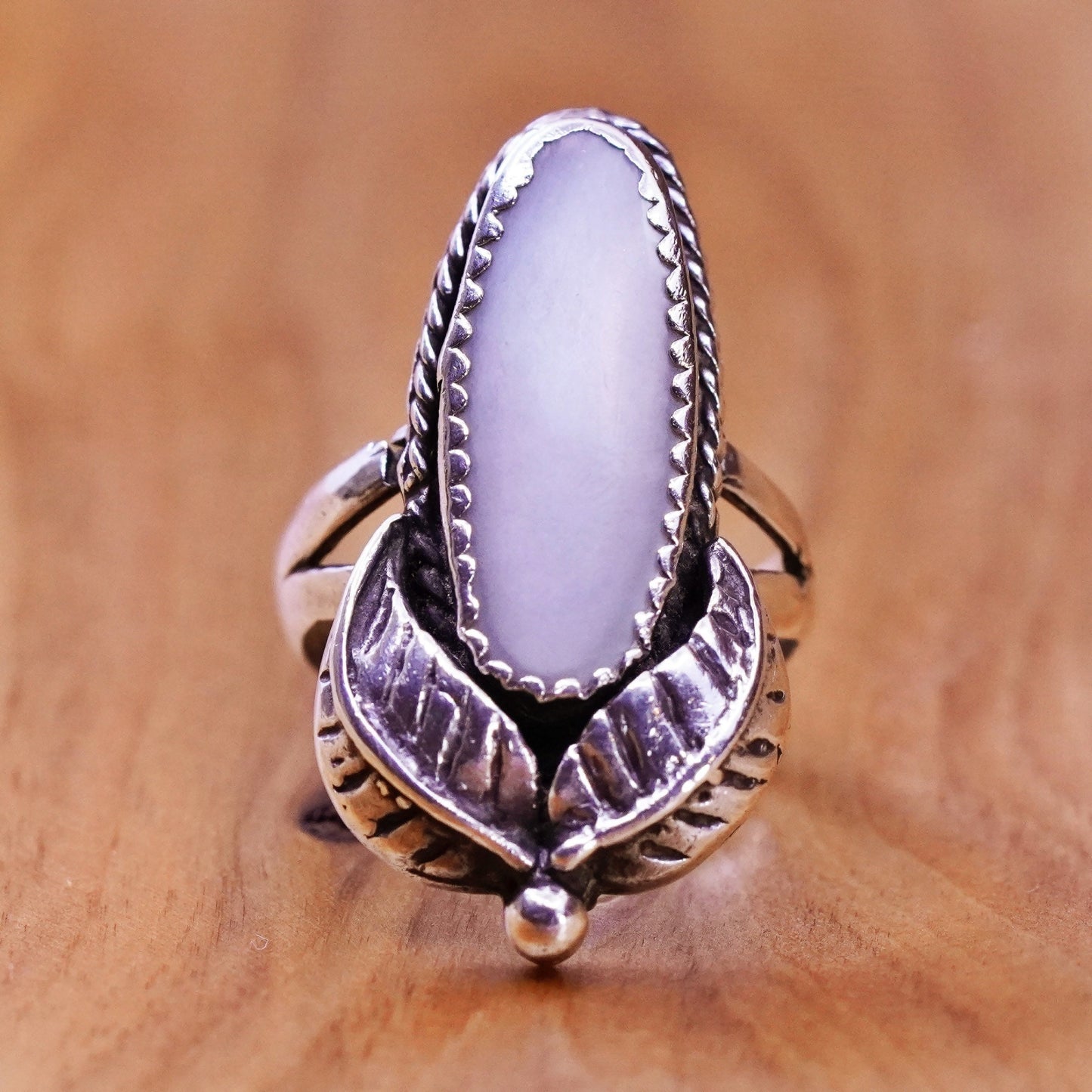 Size 6.25, Sterling 925 silver ring, jewelry, southwestern mother of pearl leaf