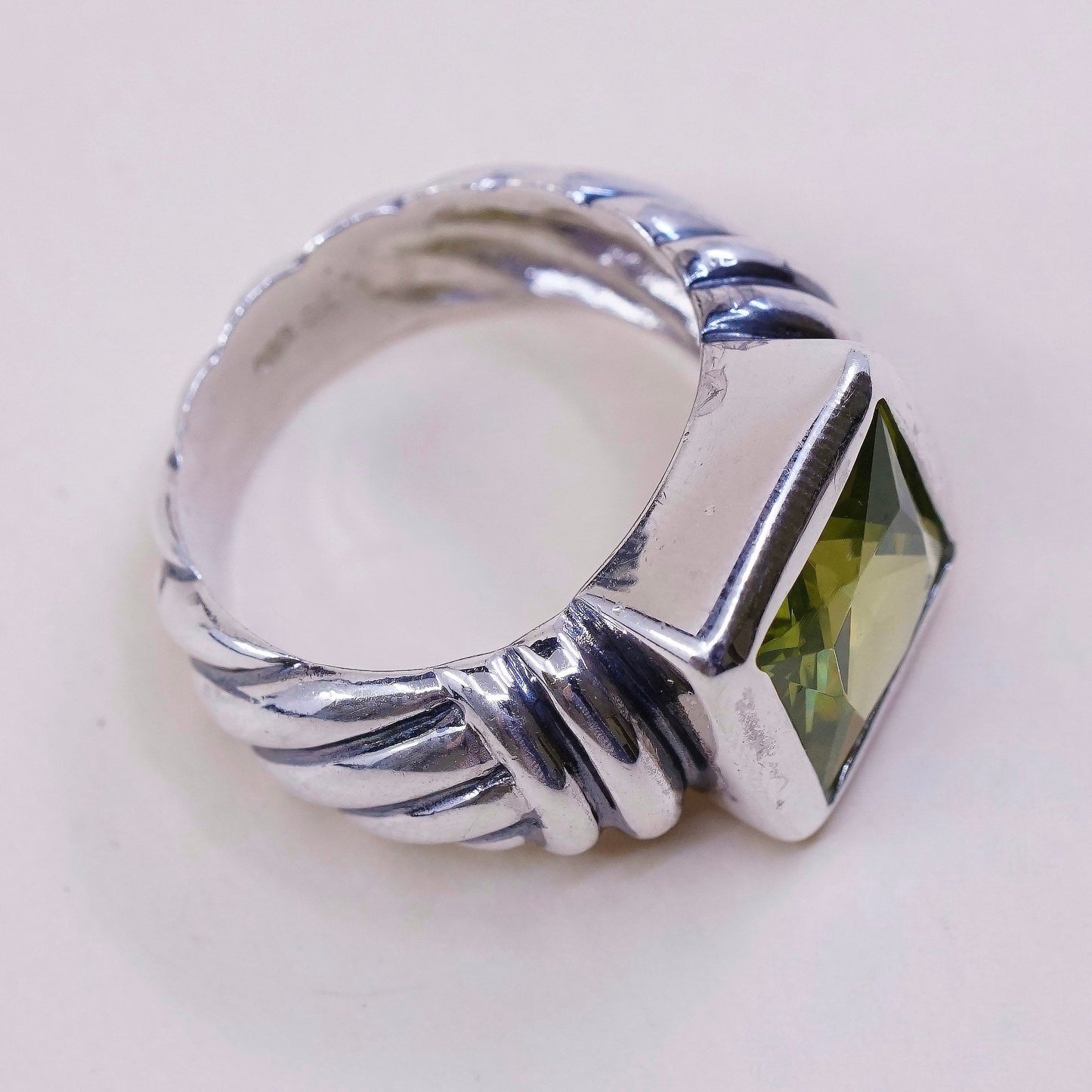 sz 7, vtg sterling 925 silver handmade statement ring with peridot