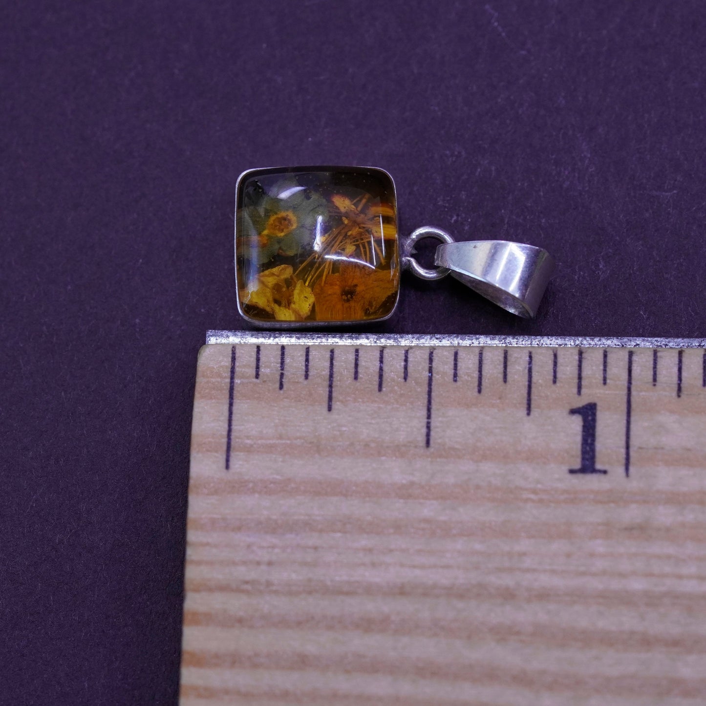 Vintage Sterling 925 silver square shaped pendant with resin flower