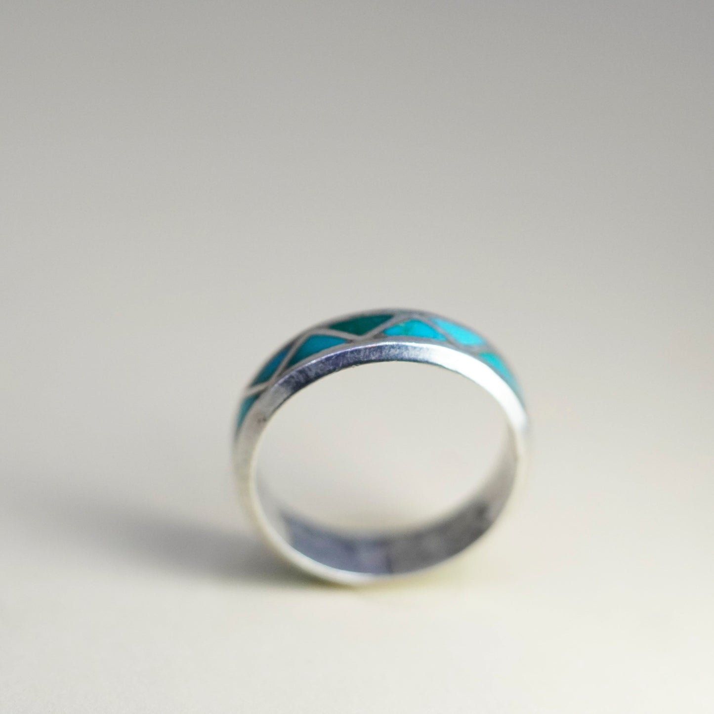 Size 8.5, Sterling silver handmade ring, 925 zig zag band with turquoise, Zuni