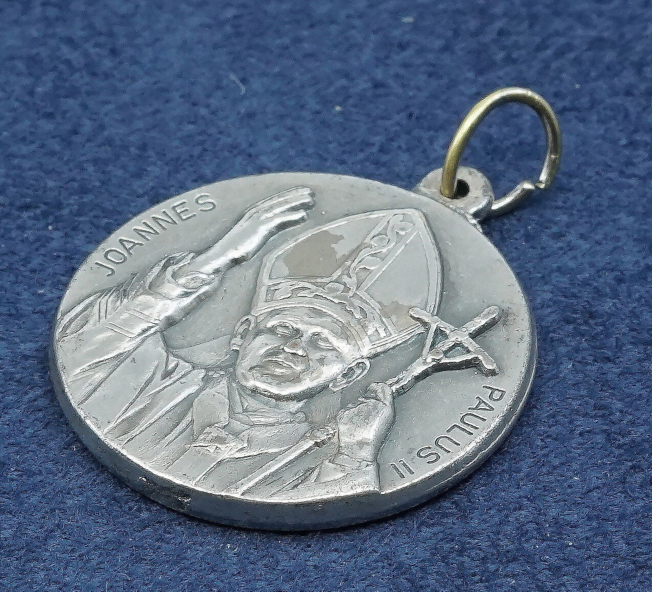 Catholic Medal Johannes Paulus pendant Redemptionis 1983 Devotional Worship