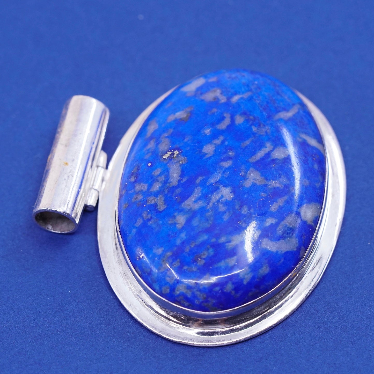 Vintage sterling 925 silver handmade pendant with oval shaped lapis lazuli