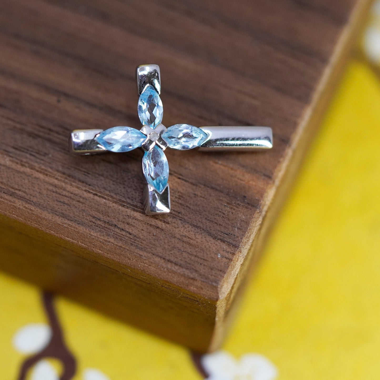 vtg Sterling silver handmade pendant, 925 cross with blue Cz inlay, Christian