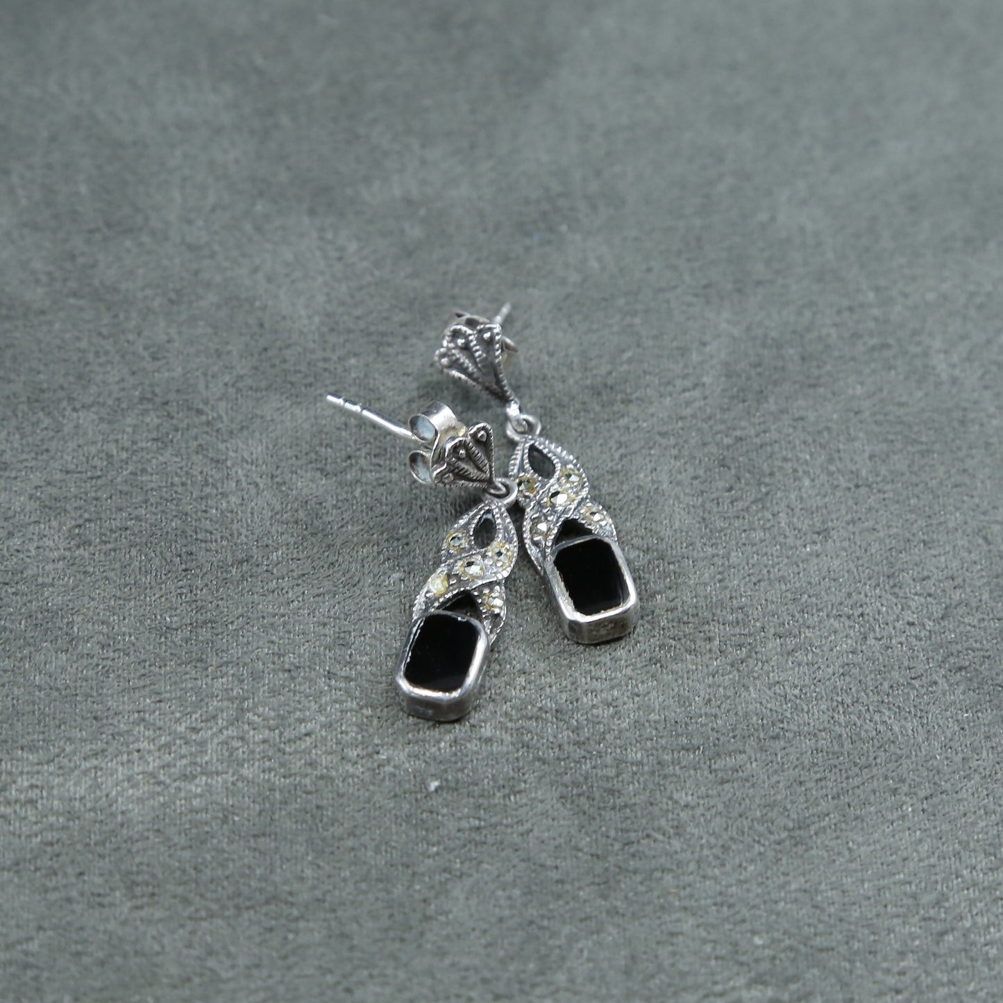 vtg Sterling silver handmade earrings, Mexico 925 studs w/ obsidian marcasite