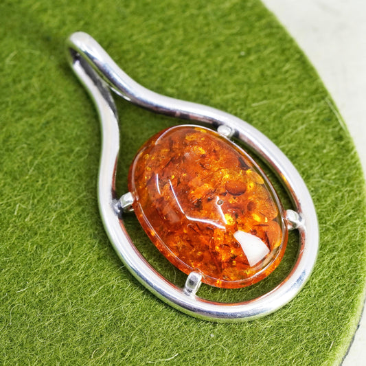 Vintage Sterling 925 silver handmade pendant with oval amber