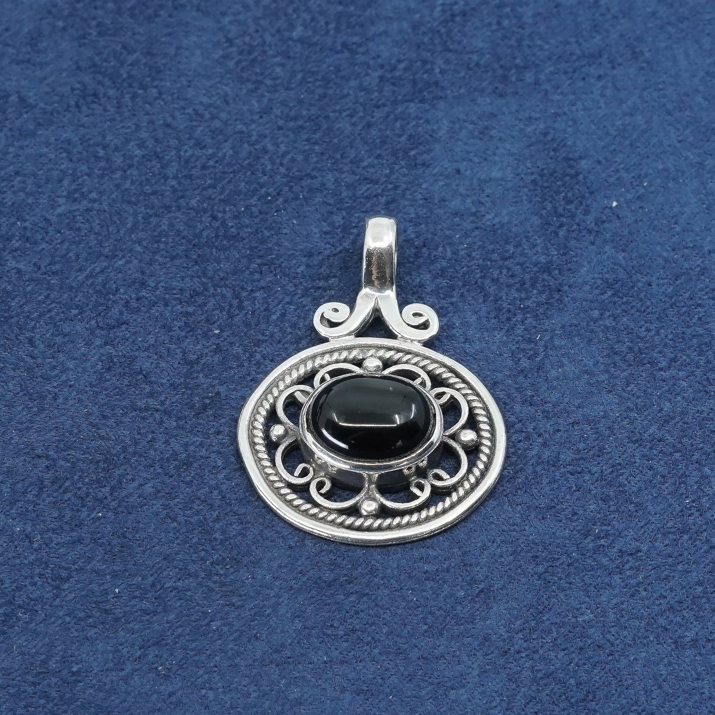 vtg Sterling silver handmade, 925 filigree bali w/ Oval obsidian pendant