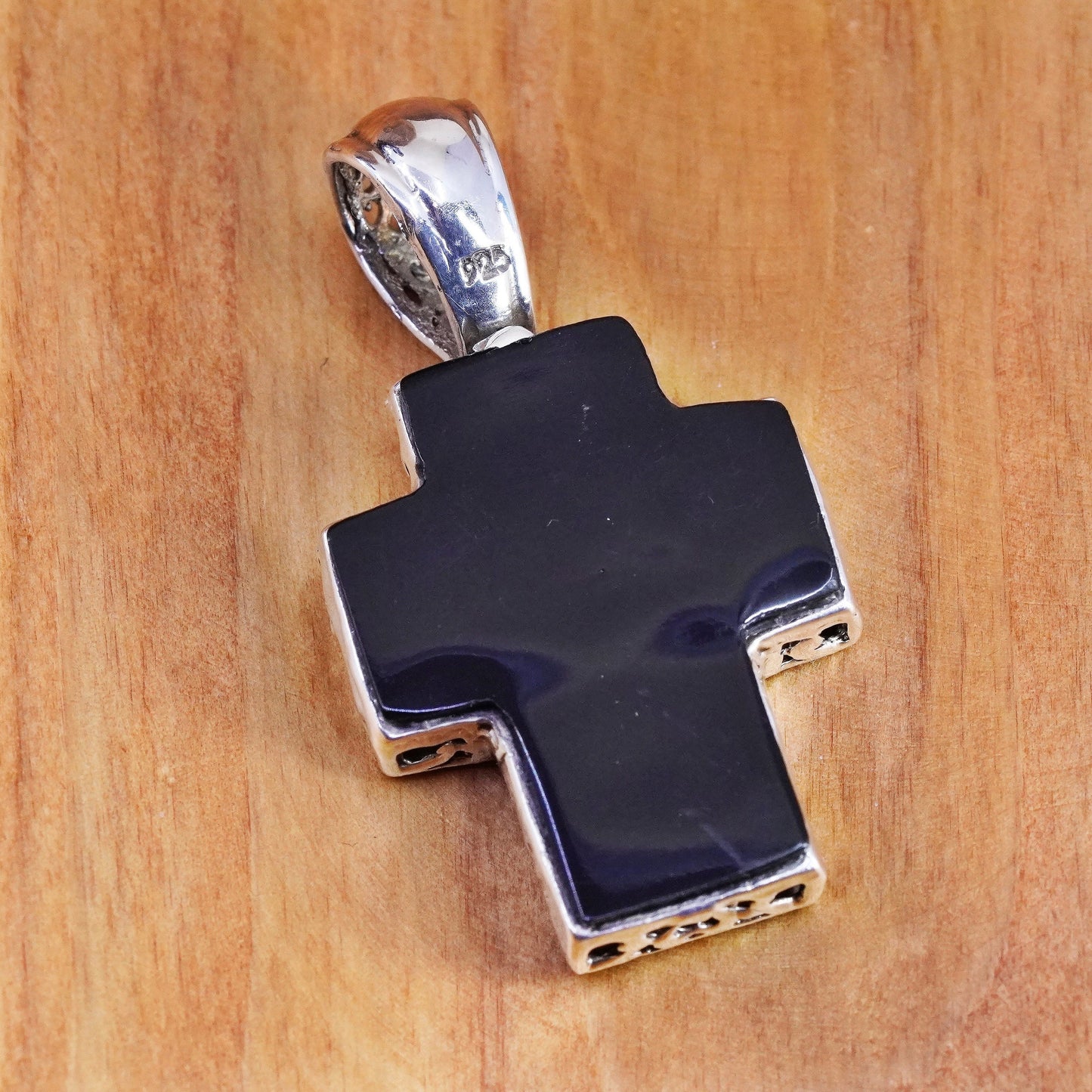 Vintage Sterling Silver Handmade Pendant, filigree 925 cross with onyx