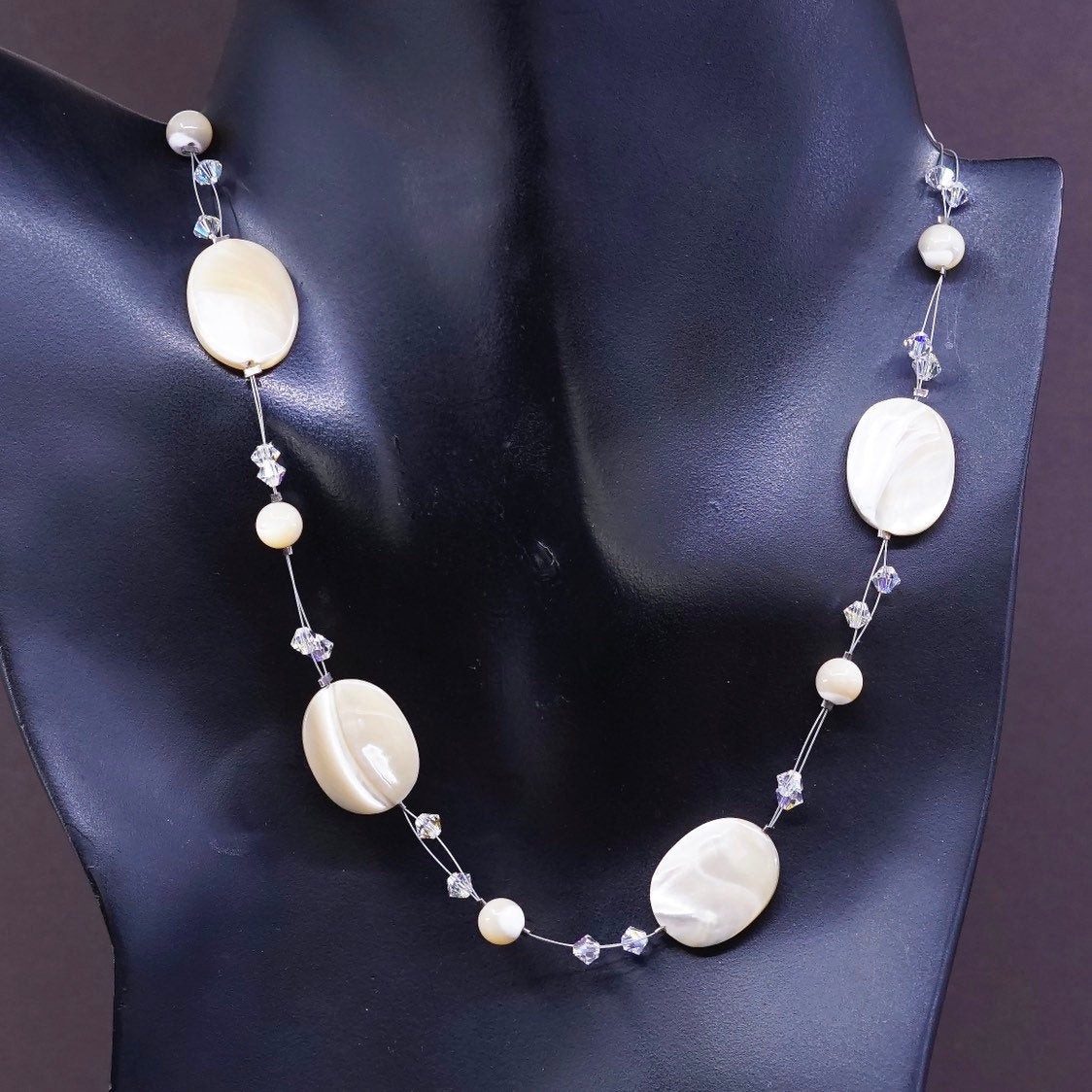 14"+1”, vtg mother of pearl crystal beads necklace w/ Sterling 925 silver clasp