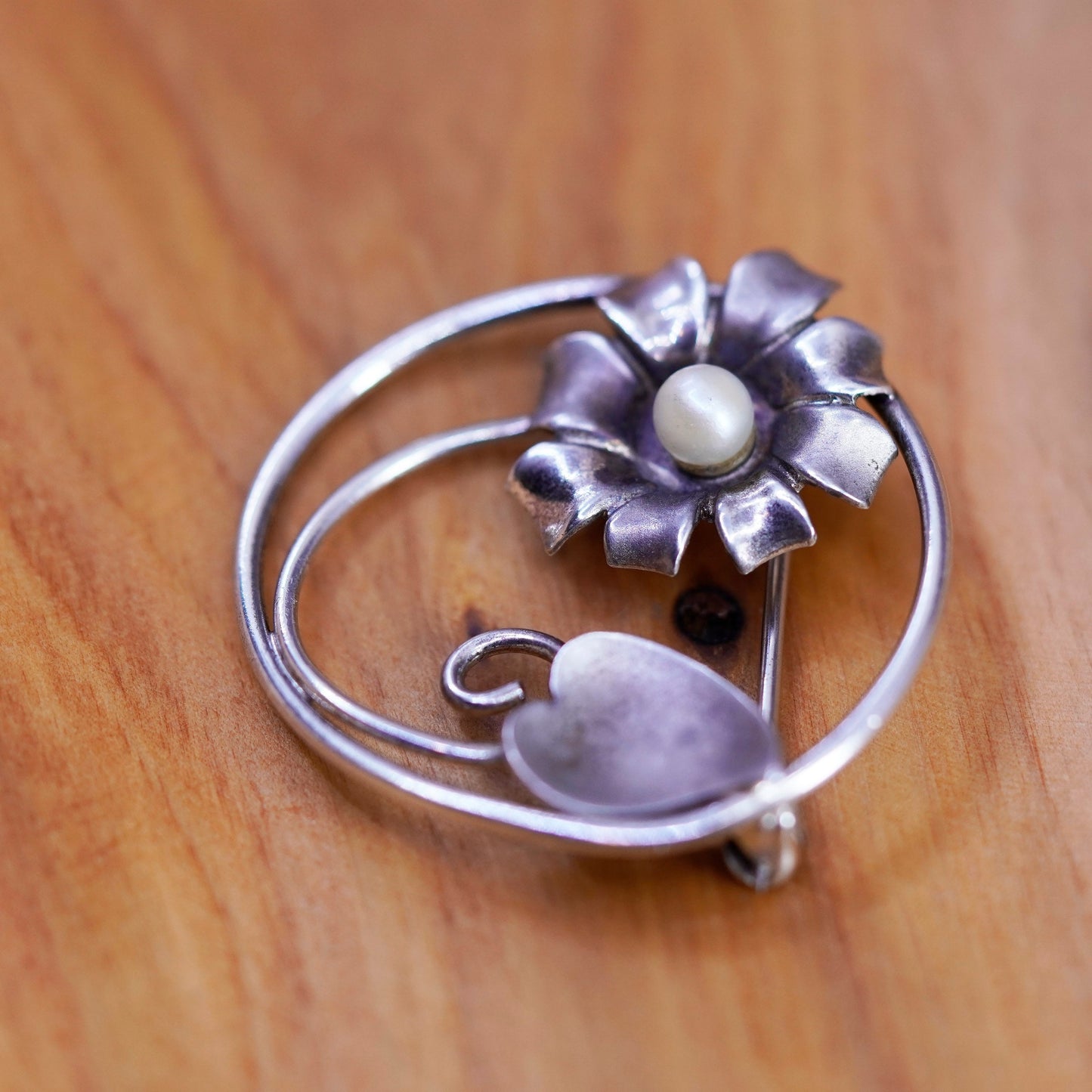 Vintage handmade sterling 925 silver flower brooch with pearl