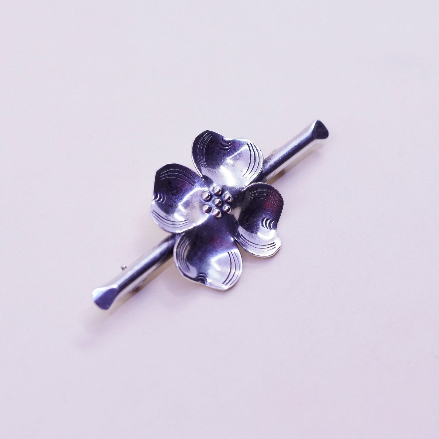 Vintage sterling silver dogwood flower shaped brooch, 925 pin