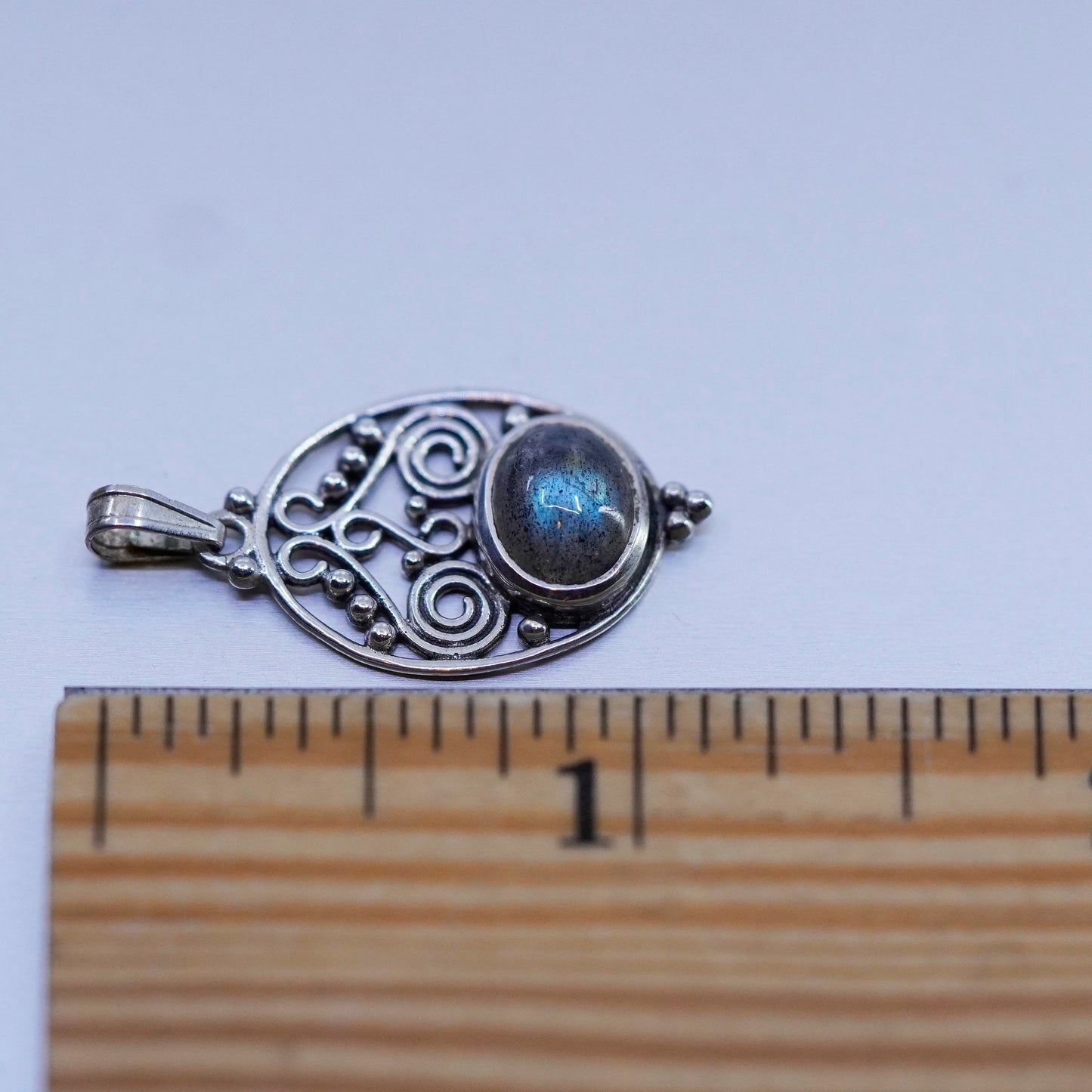 Vintage sterling 925 silver handmade pendant with blue labradorite