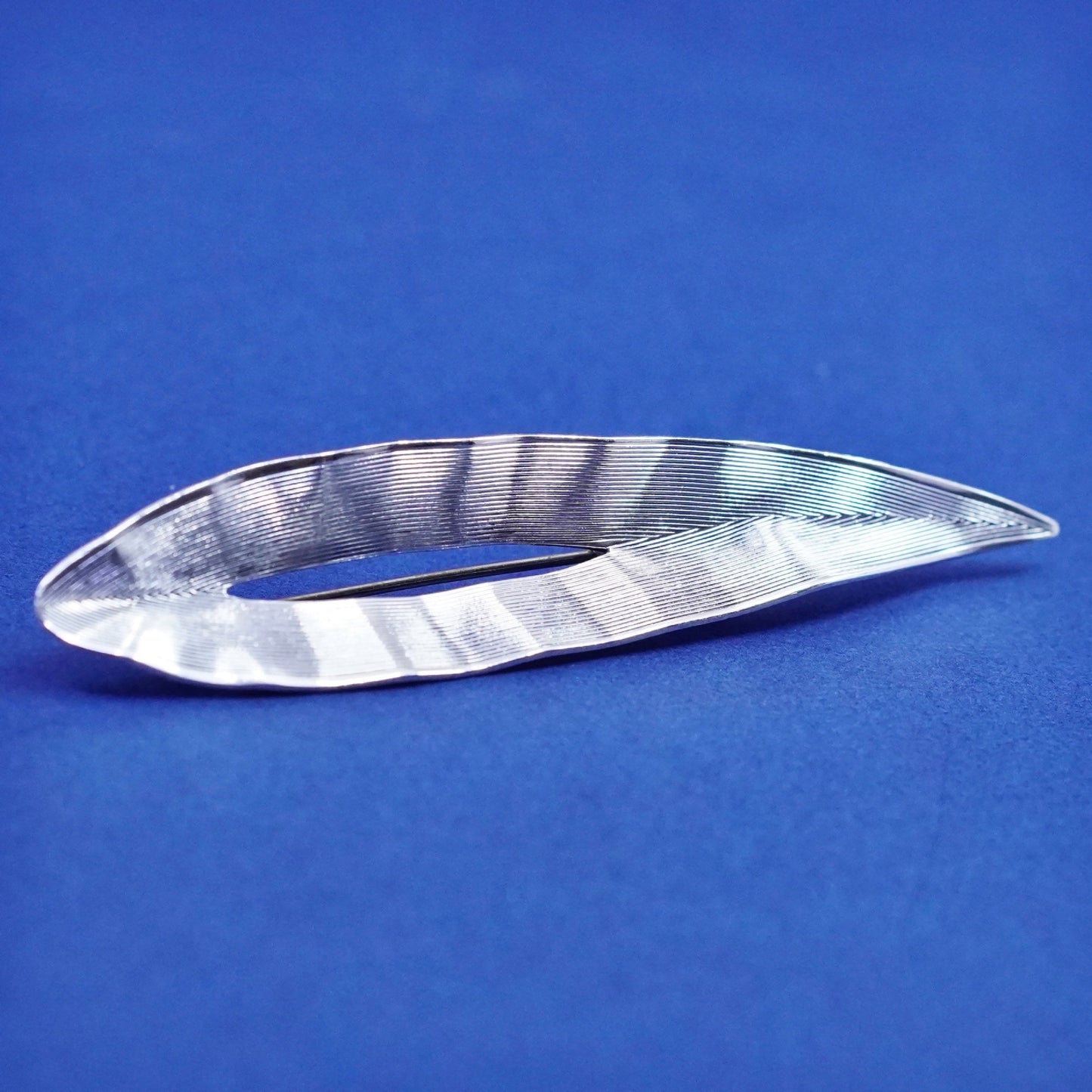 Vintage sterling silver handmade brooch, 925 Simple leaf pin