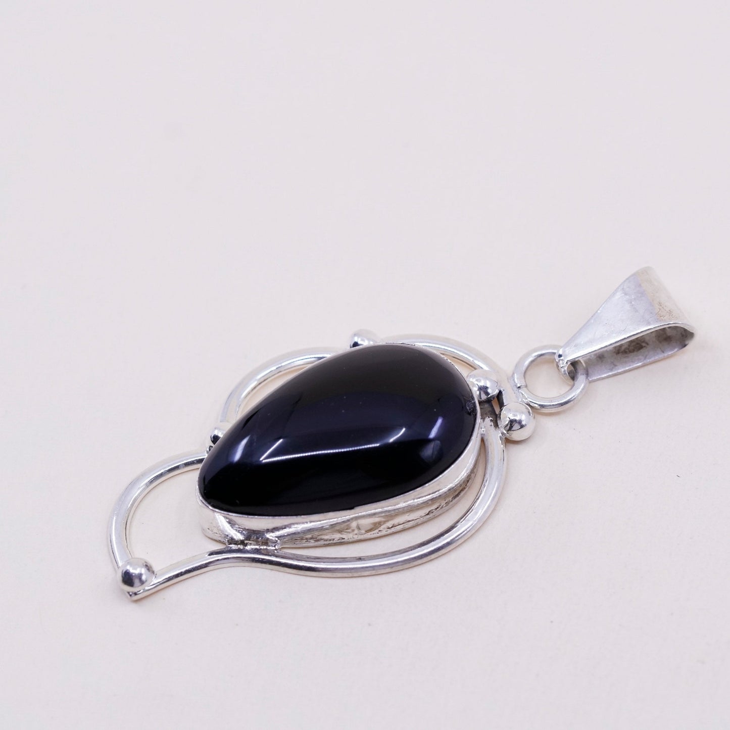 Mexico handmade sterling 925 silver pendant with teardrop black onyx