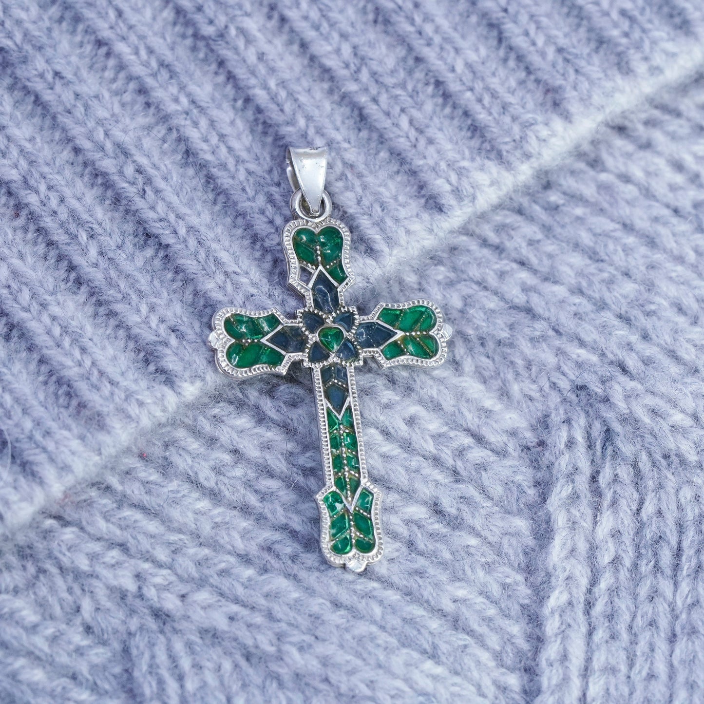 antique sterling 925 silver enamel cross pendant with green enamel