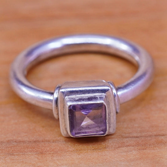 Size 8, vintage Sterling 925 silver handmade band ring with square amethyst