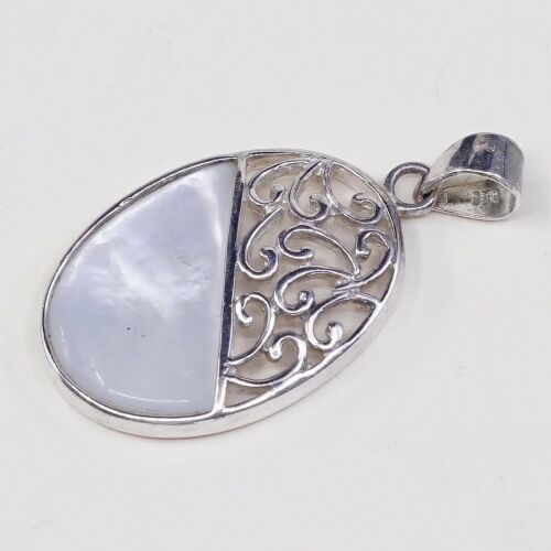 Vtg Sterling 925 Silver Handmade Oval Pendant W/ White Mop N Filigree Details