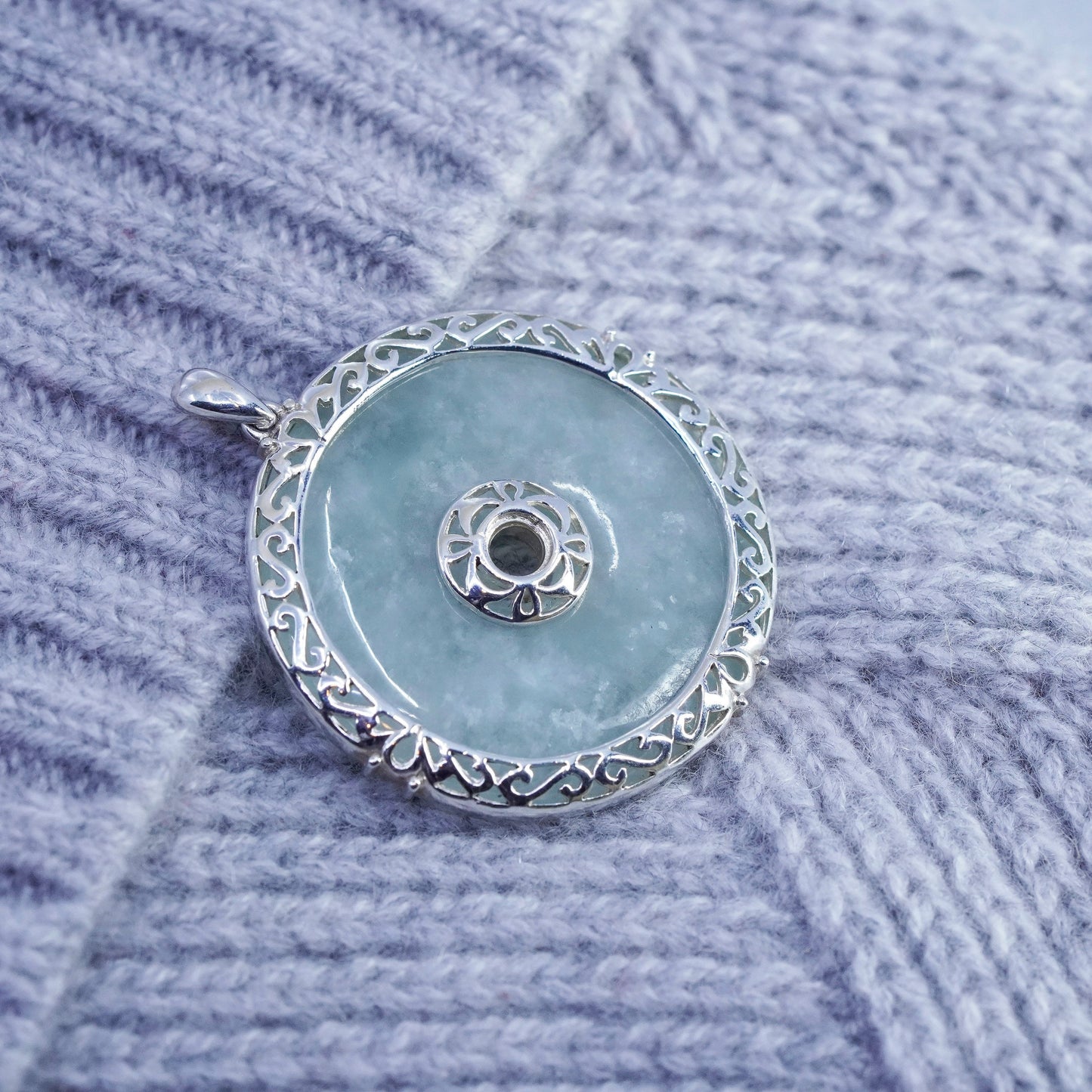 antique sterling 925 silver pendant with round jade