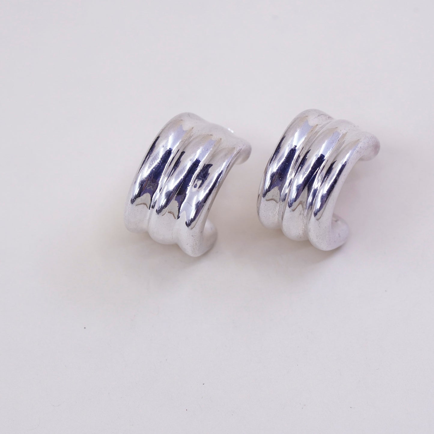0.75”, Sterling silver handmade earrings, lightweight 925 Ribbed Huggie studs