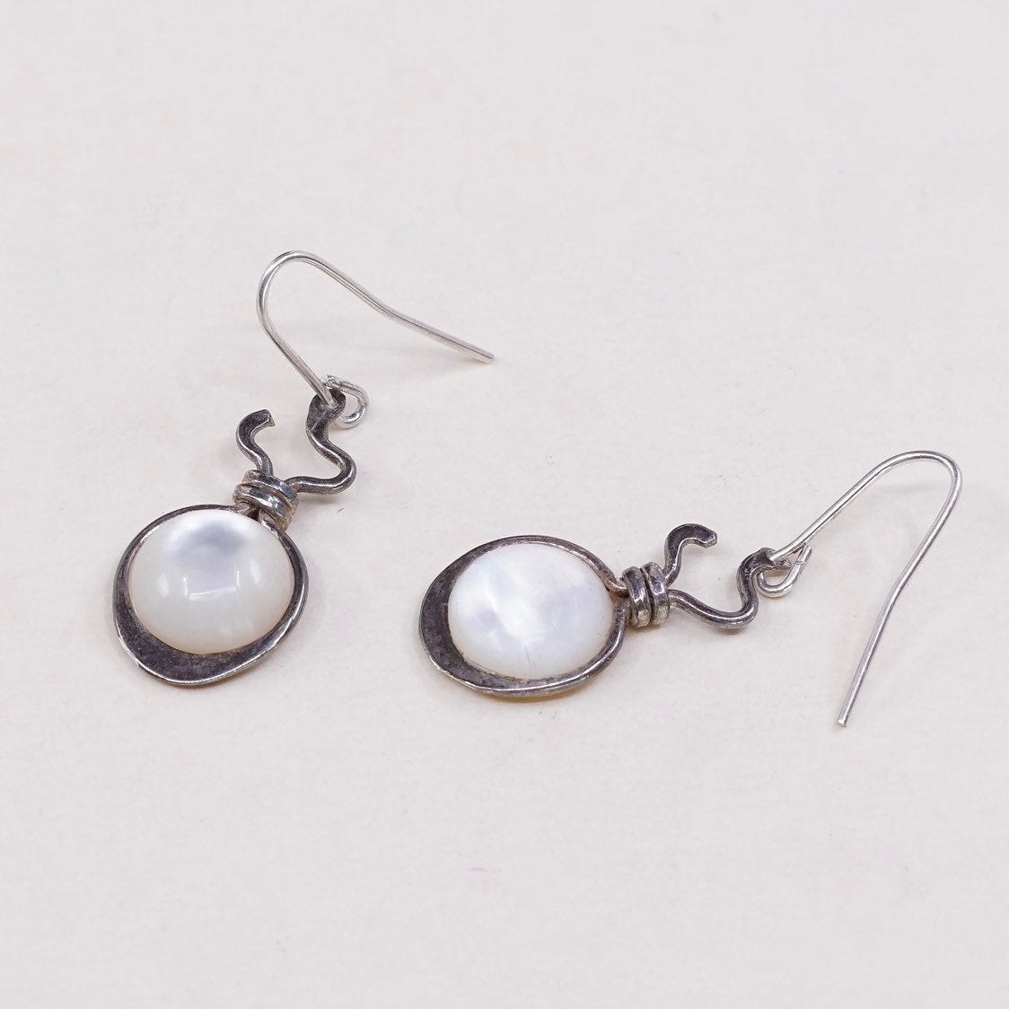 vtg sterling silver handmade earrings, mother of pearl round drops w/ 925 hooks