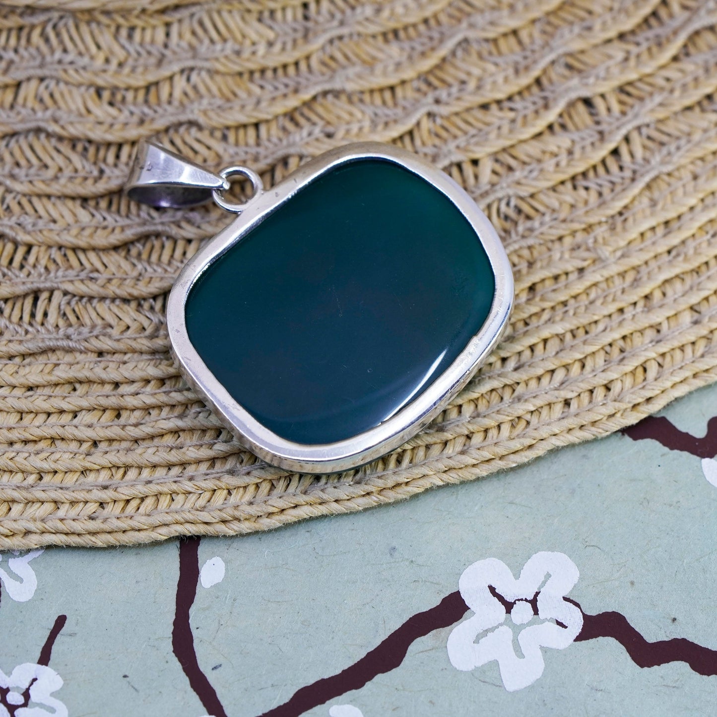 Vintage Sterling 925 silver handmade pendant with oval jade