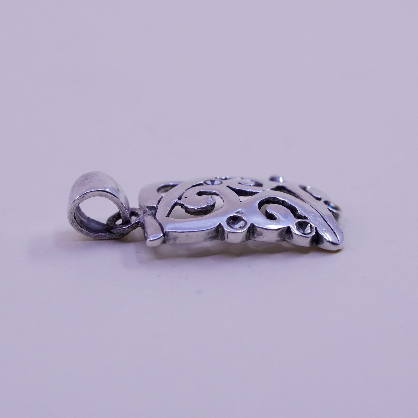 Vintage Sterling silver handmade pendant, 925 swirl Filigree pendant