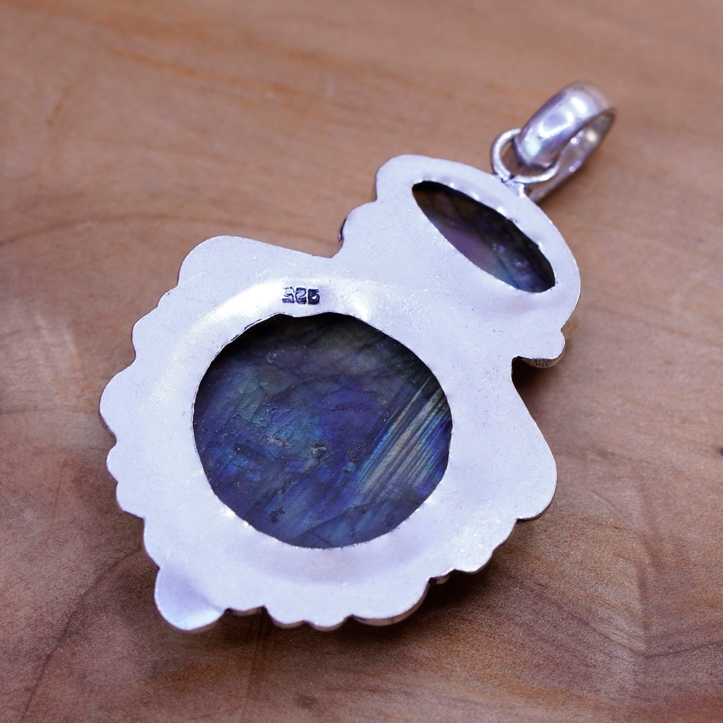 Vintage Sterling 925silver handmade pendant with Circle labradorite