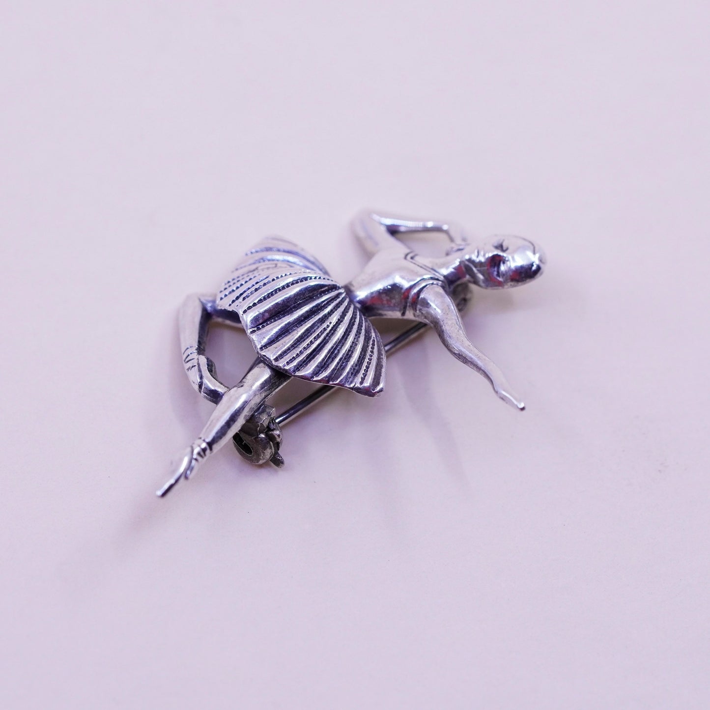 Vintage Sterling 925 silver Female ballet dancer ballerina brooch pin