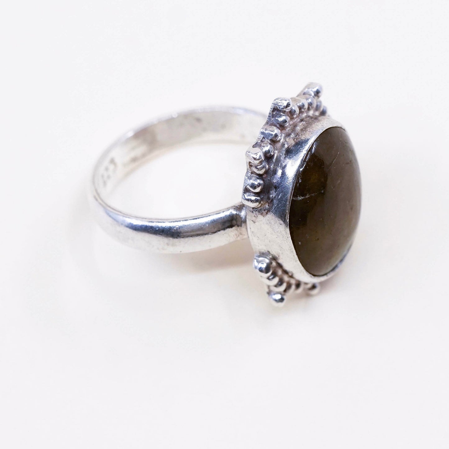 sz 7.5, vtg Sterling silver handmade ring, 925 w/ oval labradorite N beads
