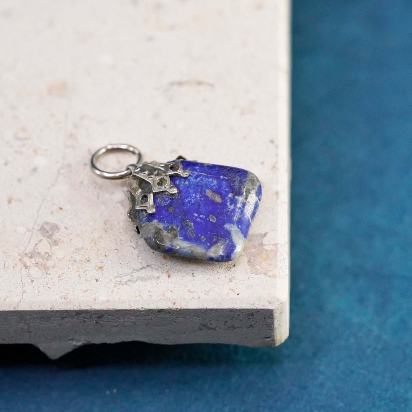 Vintage sterling 925 silver handmade pendant with lapis lazuli