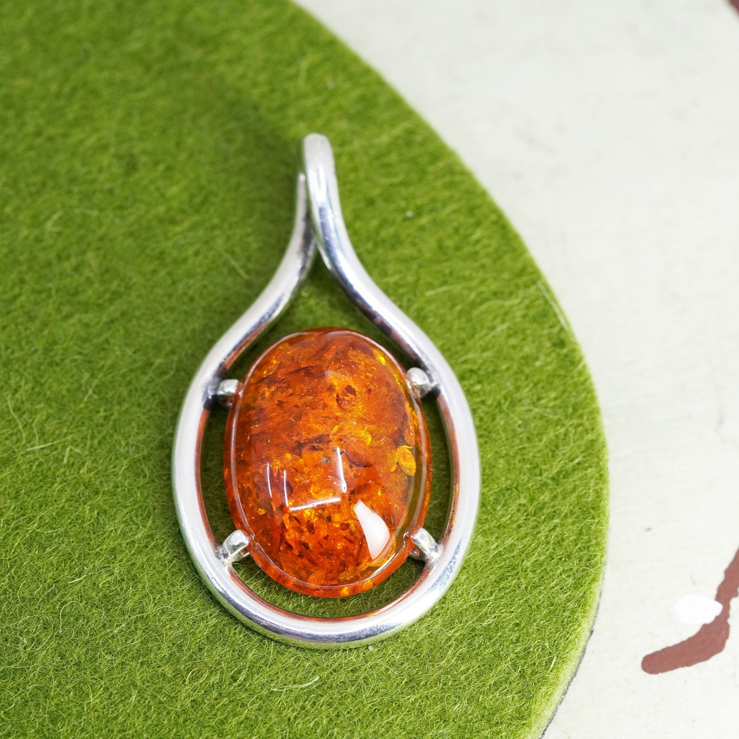 Vintage Sterling 925 silver handmade pendant with oval amber