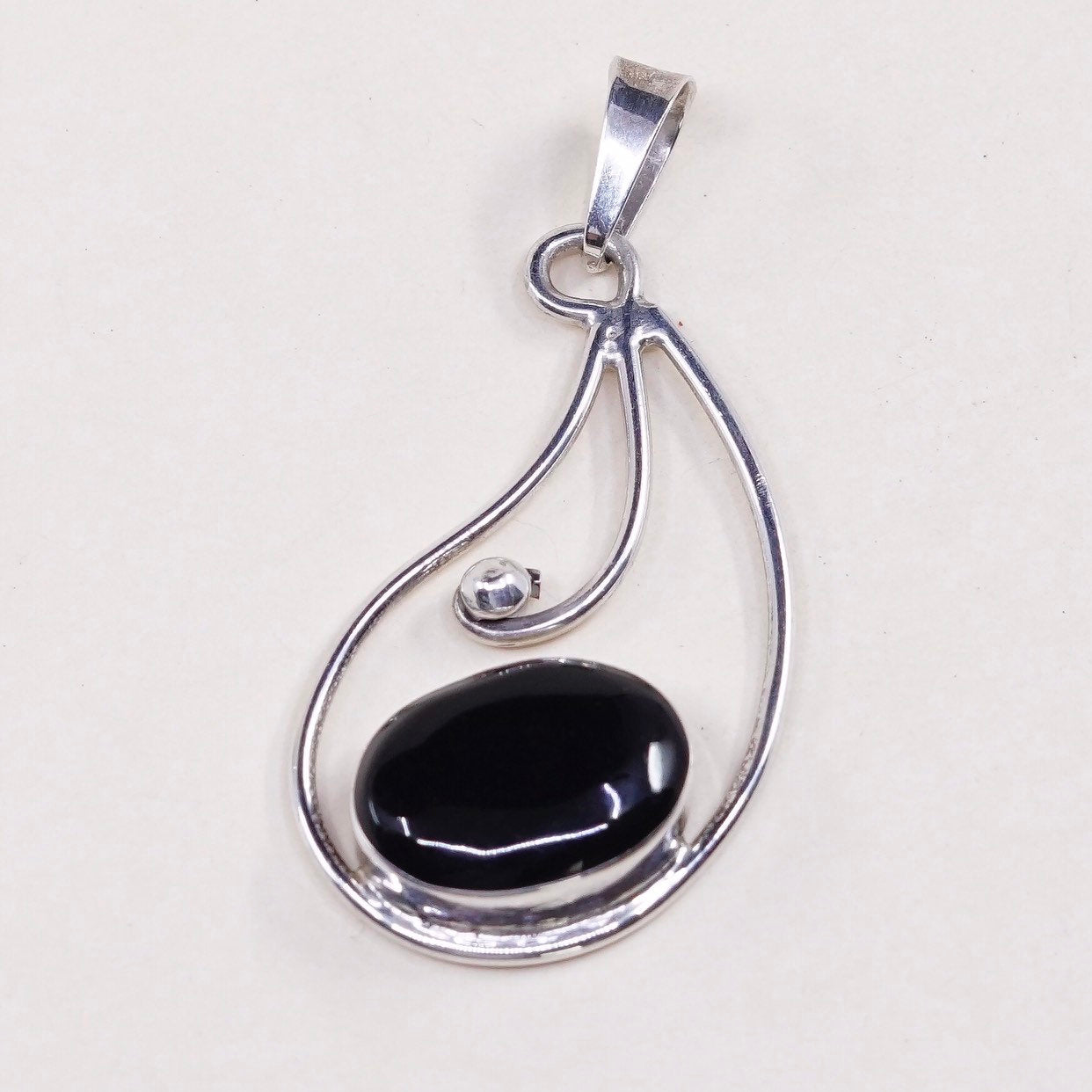 VTG mexico handmade sterling silver pendant, Mexico 925 with oval black obsidian