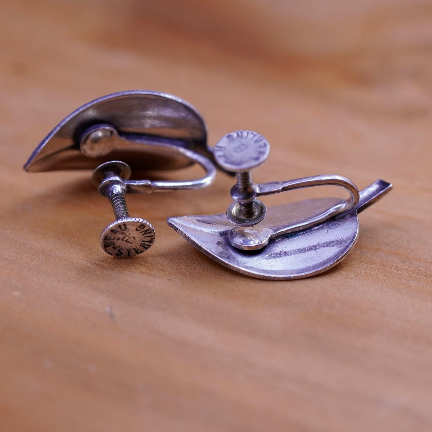 Vintage beau Sterling silver handmade earrings, 925 leaf screw back earrings