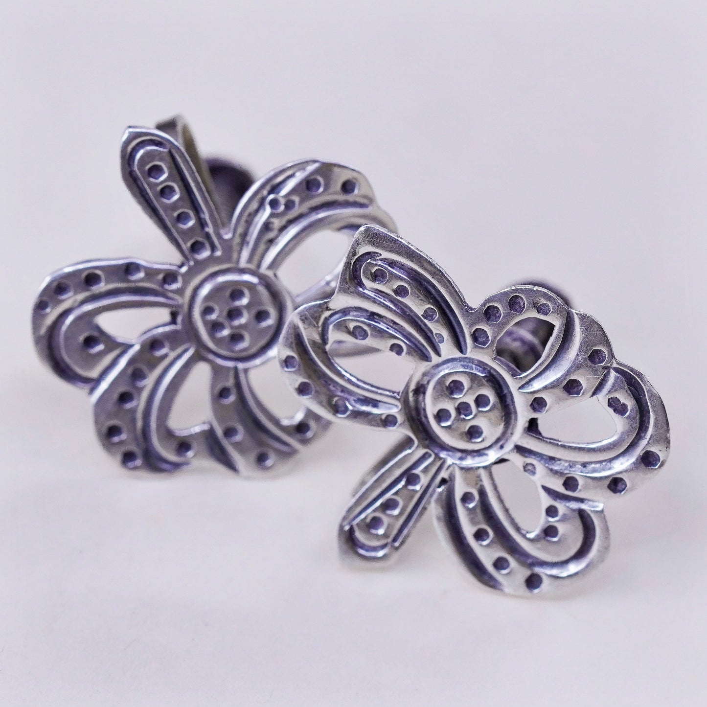 Vintage Sterling silver handmade earrings, 925 screw back bow tie ribbon