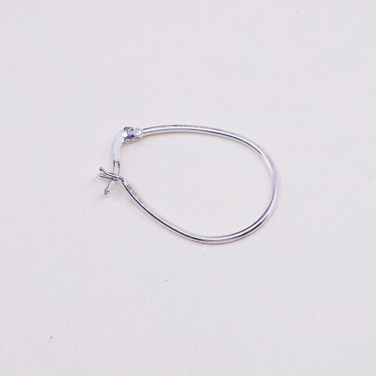 1.25”, Vintage sterling silver loop earrings, fashion minimalist primitive hoop