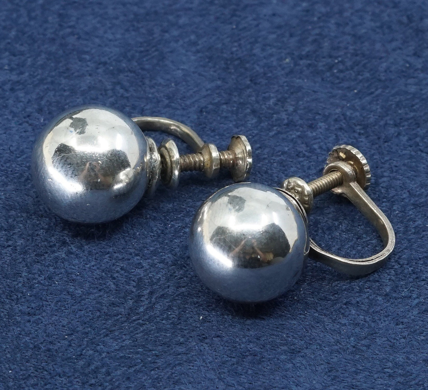 vtg Sterling silver handmade earrings, 925 screw back puffy beads