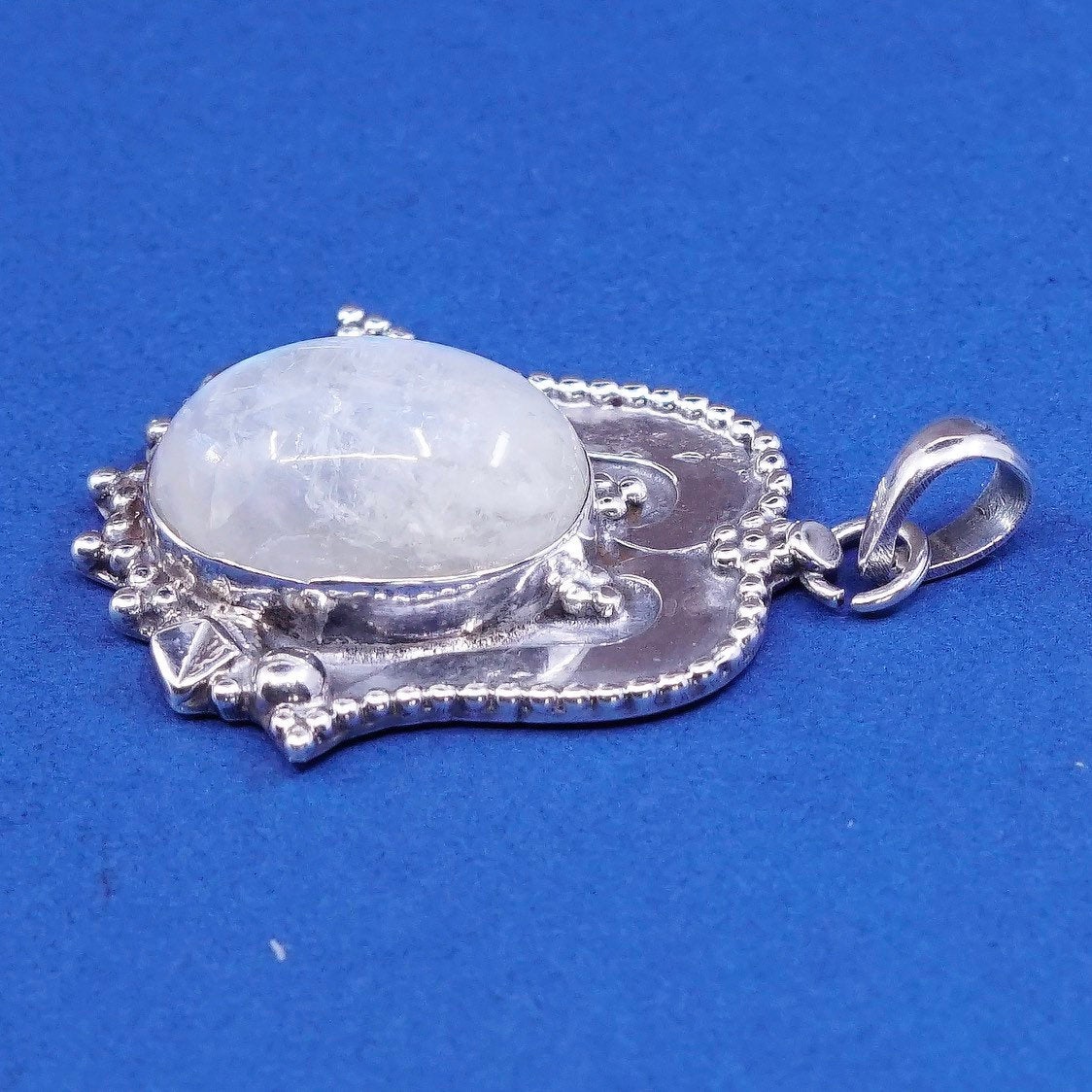 vtg native american Sterling silver handmade pendant, 925 w/ oval moonstone