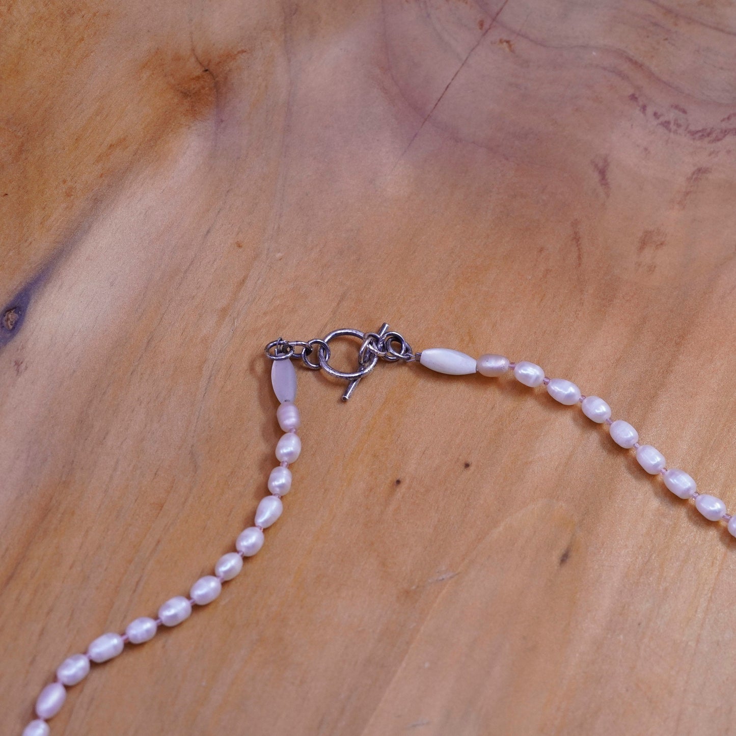 16”, vintage freshwater pearl beads necklace with mother of pearl graduated pendant